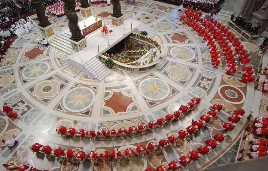 Dois cardeais brasileiros estão entre os mais cotados para suceder papa Francisco
