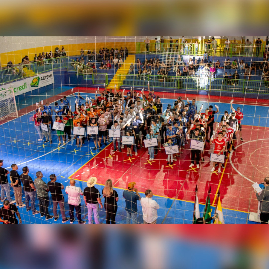 Show de abertura o 31º interfirmas de futsal da ACISMI 