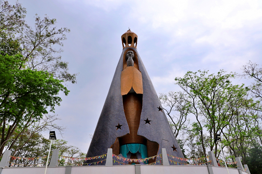 Monumento de Nossa Senhora Aparecida passa por reformas para receber fiéis em outubro